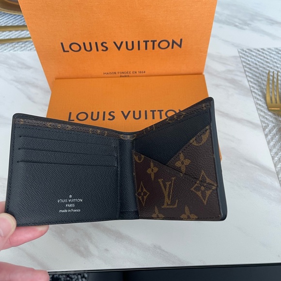 Brand New Authentic Louis Vuitton Multiple Wallet - Picture 2 of 11